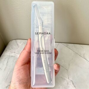 Sephora Metal Facial Razor + 3 Replacement Blades In Plastic Hard Case.